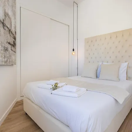 Cozy Flat In By Lovelystay Apartamento *