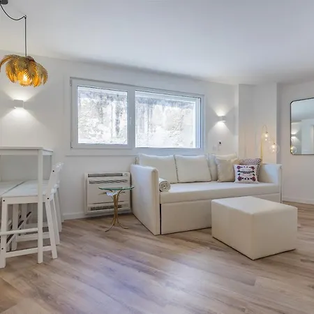Cozy Flat In By Lovelystay Lisboa